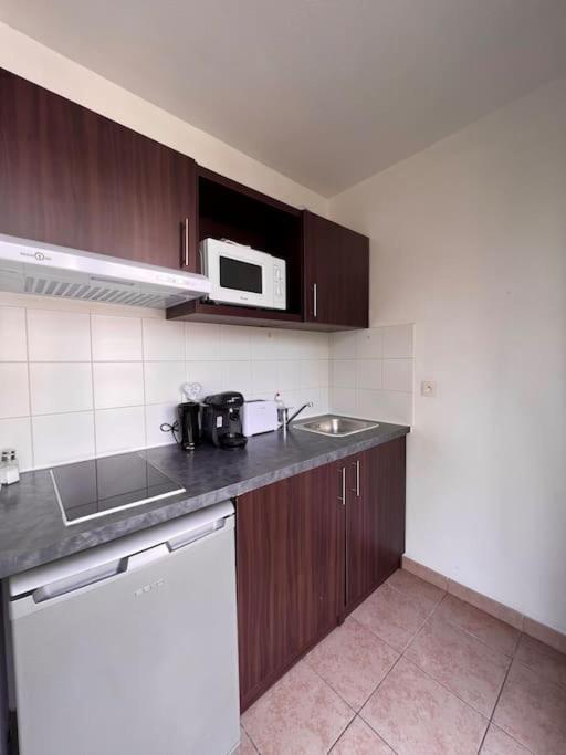 B210 Appartement Disneyland Paris Parking Et Wifi Montevrain Luaran gambar