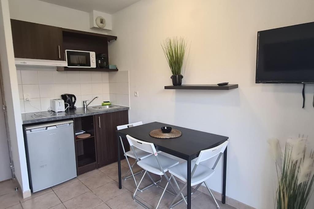 B210 Appartement Disneyland Paris Parking Et Wifi Montevrain Luaran gambar