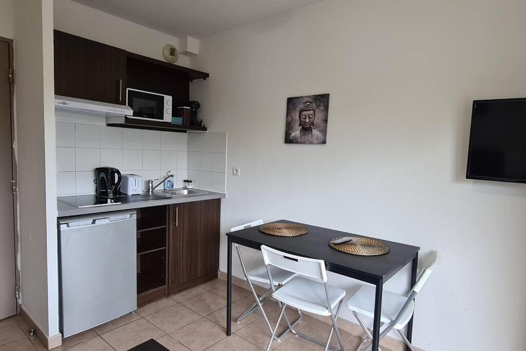 B210 Appartement Disneyland Paris Parking Et Wifi Montevrain Luaran gambar